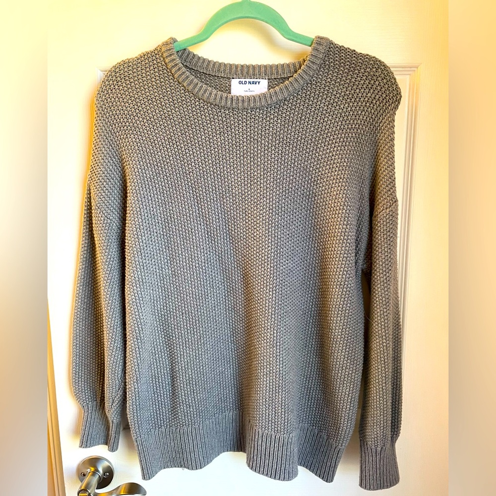 Old Navy Grey Sweater